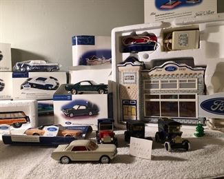 Department 56 Ford Dealership Building with lights; Car rotates on turntable inside shop. 