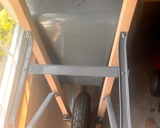 Wheel barrow 