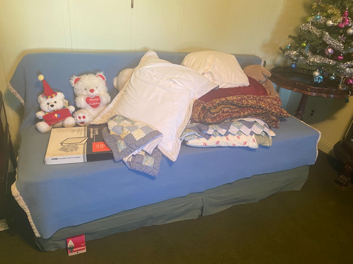 Estate Sales By Olga in Garwood, NJ One... starts on 10/21/2023