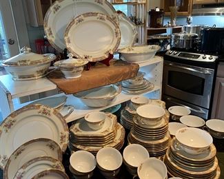 Roughly 100 pieces of Noritake, China
