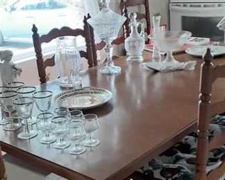 Tell City Table and 6 chairs