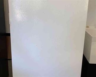 Frigidaire StandUp Freezer