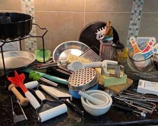 Pampered Chef And More Bakeware And Accessories 