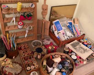 Vintage Sewing Notions!!