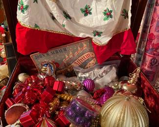 VINTAGE CHRISTMAS!!!! BASEMENT!!!