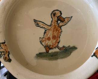 Vintage Wellerware Baby Dish