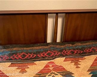 BEAUTIFUL MID-CENTURY BY HOLMAN MANUFACTURING FULL SIZE BED.