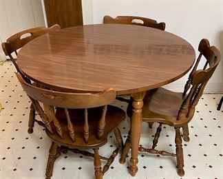 VERY NICE BREAKFAST TABLE AND CHAIRS WITH EXTRA LEAF.
