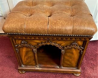 WOW THIS IS A VERY NICE DOGHOUSE FOR THAT VERY SPECIAL DOG CUSTOM WOOD HOUSE WITH OPENING LEATHER TOP. SLEEP INSIDE AND ABOVE.