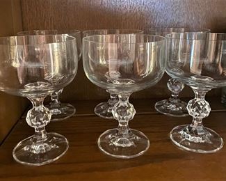 ANOTHER BEAUTIFUL SET OF CRYSTAL GOBLETS.