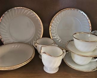 VINTAGE FIRE KING ANCHOR HOCKING GOLDEN ANNIVERSARY SUBERBIS DINNER SET FOR 2.