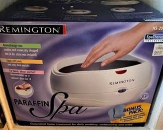 NEW IN BOX REMINGTON PARAFFIN SPA.