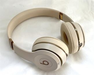 Beats Solo 3 Wireless Headphones Untested