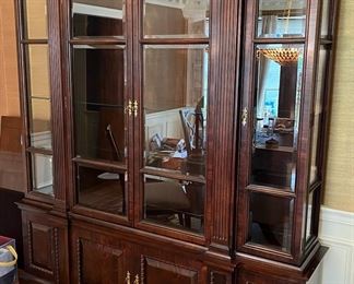 Century Ornate Dark Wood Hutch W Lights Glass Shelving
