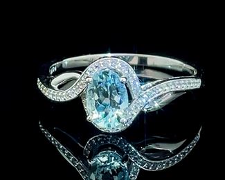 Oval Natural Aquamarine & Diamond Halo Crossover Ocean Wave Split Ring in 14k White Gold
