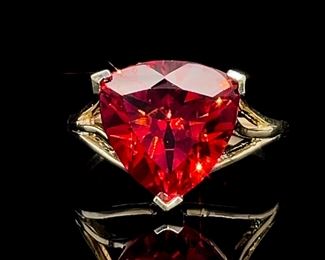 Trillion Cut Synthetic Ruby Solitaire Retro-Mod Triple Split Shank Ring in Yellow Gold