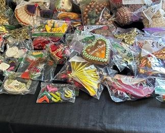 House of Hatten - Nieman Marcus - Inarco - and more uniquely beautiful ornaments