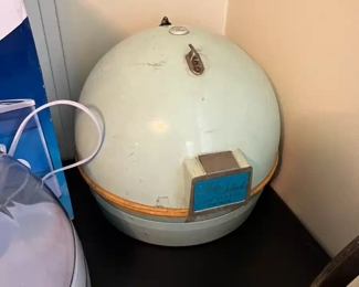 Vintage hairdryer that works!!!