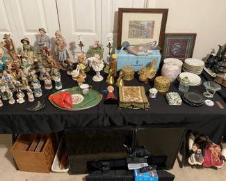 Lladro, porcelain figurines, Asian decor and more!
