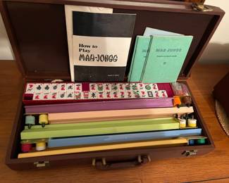 Vintage Mahjong bakelite set  