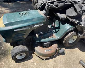 Riding mower, will need a good cleaning up. Not running at this time, will need a battery and carb cleaned. 17hp has good compression