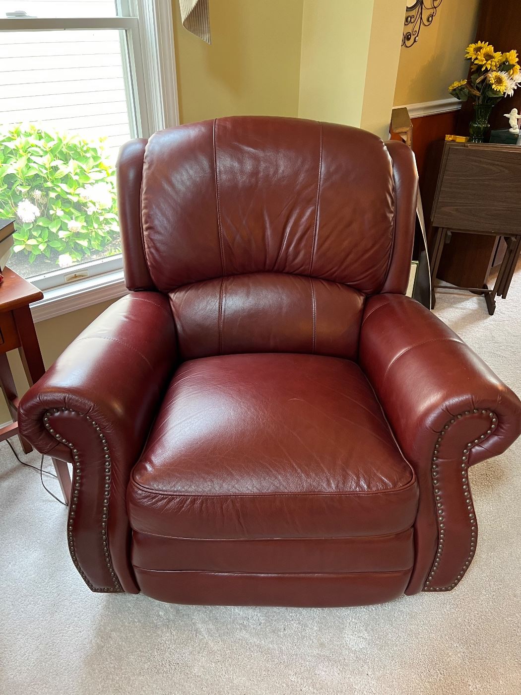 ESTATE SALE BY COLLEEN in ster, NY starts on 8/4/2023