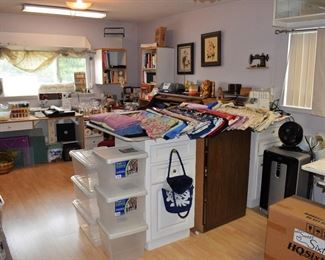 UPSTAIRS-Quilting/Sewing Room Overview