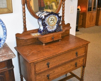 Begin FRONT ROOM Closeup Photos