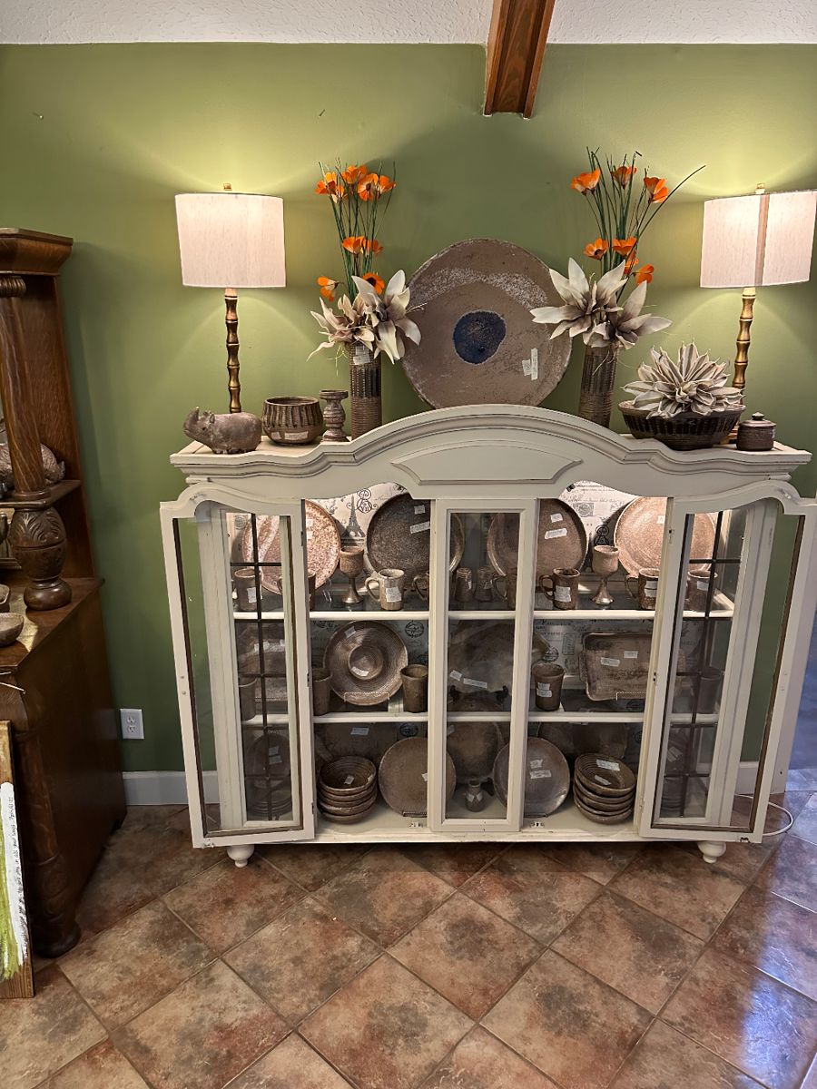 Peter’s & McCarty, Antiques, Decor, Fine... starts on 11/3/2023