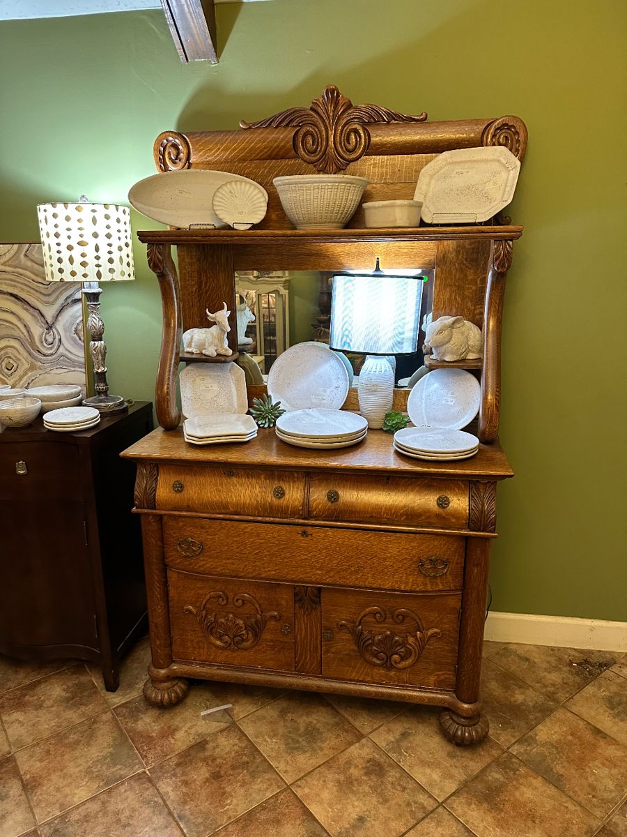 Peter’s & McCarty, Antiques, Decor, Fine... starts on 11/3/2023