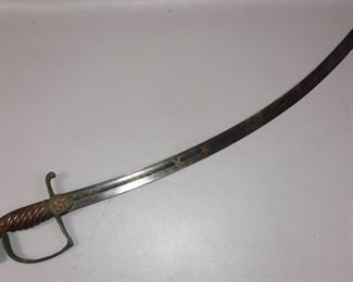 Early eagle head pommel saber