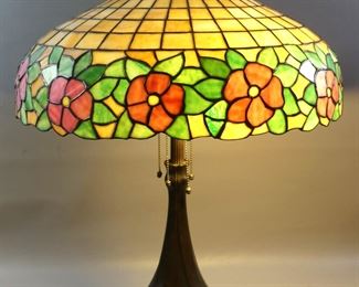 Signed Handel 20" leaded lamp