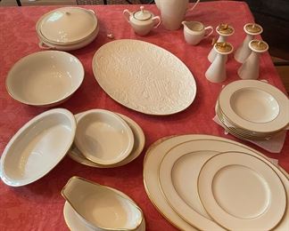 Lenox Mansfield Pattern Assorted accessories. Most were never used. Note: we sold the coffee pot, creamer, one set of salt and pepper, the 2 oval serving bowls and the covered vegetable round dish