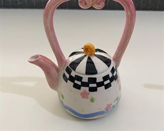 Pink Heart handle tea pot $17