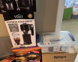 Hand blender, Vinci cold brew, Ninja food processor system and Taco Tuesday grills