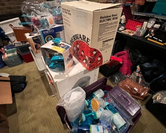 Farberware, Contigo, Homedics and more