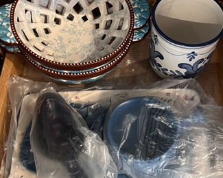 Porcelain bowls and other