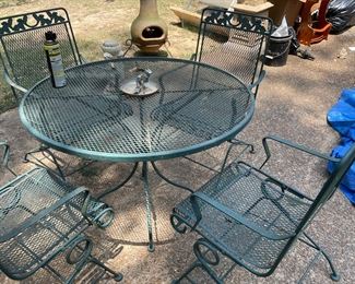 Outdoor Furniture / Decor