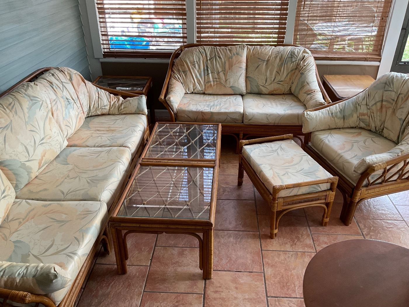 Barbara's Absolut Estate Sale in Kenosha, WI starts on 8/3/2023