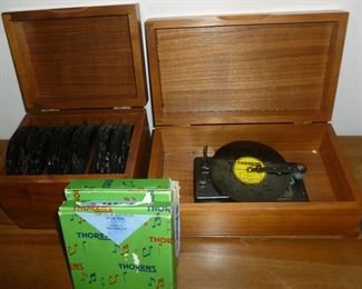 Vintage music player & lots of discs