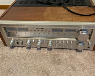 Realistic STA 2100 stereo receiver 