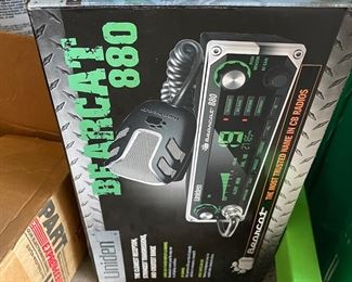 CB radio bearcat 880