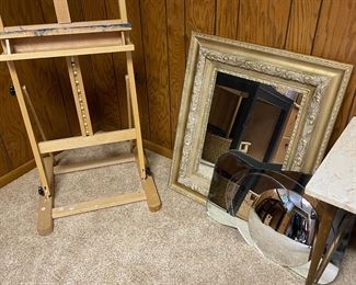 Easel, frames 