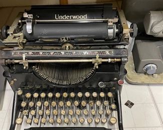 Underwood vintage typewriter 