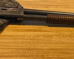 Winchester Model 1897 12 Gauge Shotgun (SN 101422)