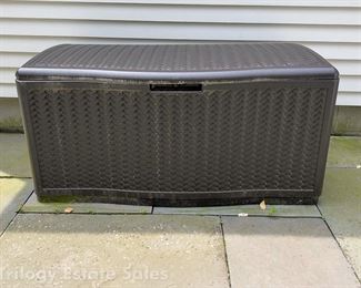 Suncast Molded Plastic Outdoor Storage Bin