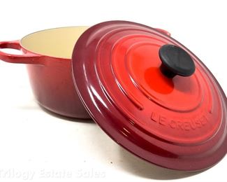 Le Creuset #26 5.5 Quart Dutch Oven Cerise Red Ombre