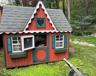 playhouse /shed