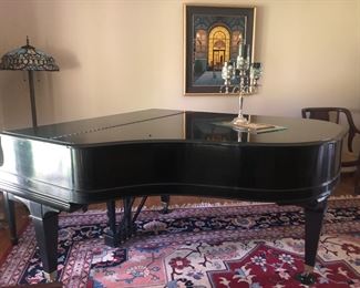 Baldwin Grand Piano w/Bench