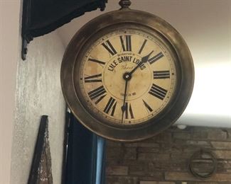 Ile Saint Louis Clock